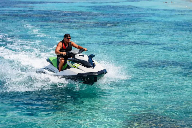 Jet ski rental West Bay Roatán